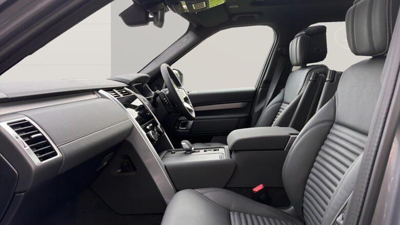 Land Rover Discovery 3.0 D350 Dynamic HSE 5dr Auto Diesel Station Wagon